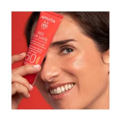 Apivita Bee Sun Safe Crema Viso Colorata SPF50 Anti-Macchia&Anti-Age 50ml