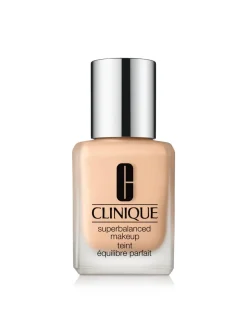 Clinique Superbalanced Makeup Fondotinta Riequilibrante 10 Alabaster 30ml