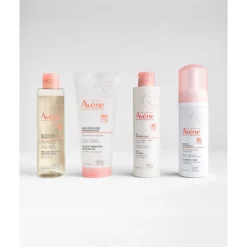 Eau Thermale Avène Les Essentiels Latte Detergente Pelle Sensibile/Secca 200ml