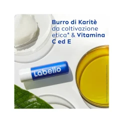 Labello Classic Care Balsamo Burrocacao Classico Fondente Sulle Labbra 4,8g