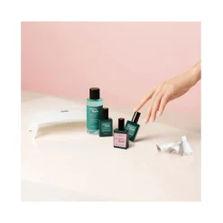Manucurist Kit Essentials Green Flash Con Smalto Semipermanente Hortencia