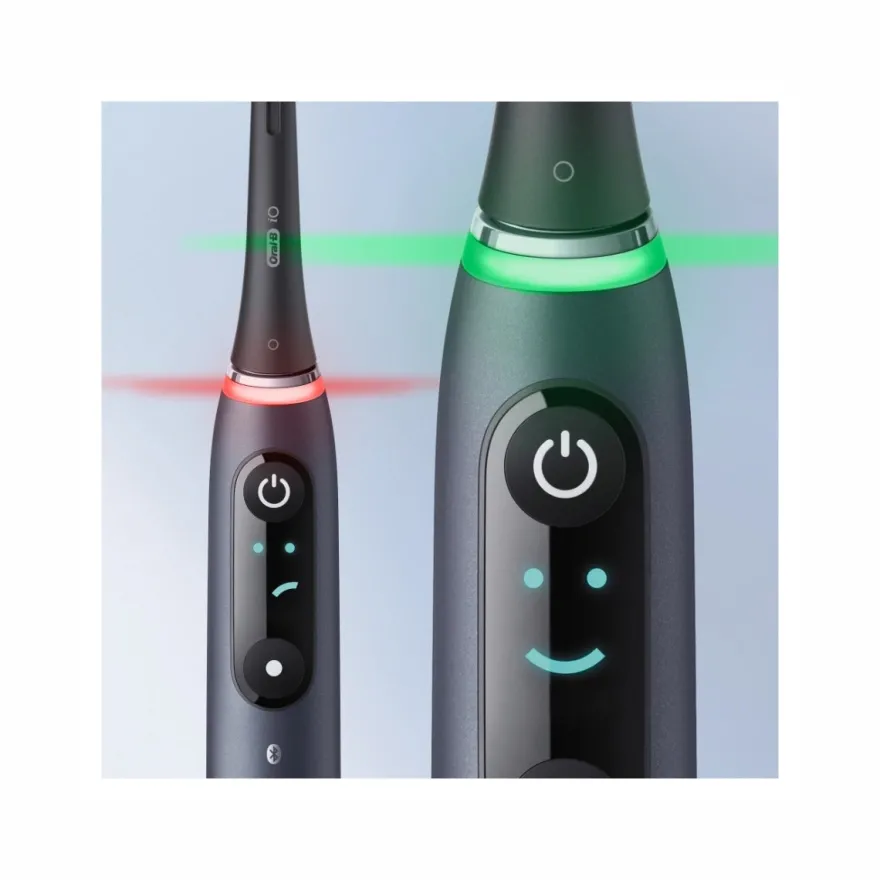 Oral-B Spazzolino Elettrico Ricaricabile iO 9N Nero, 2 Testine, 1 Custodia Da Viaggio Ricaricabile, 1 Spazzolino