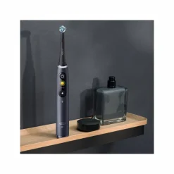 Oral-B Spazzolino Elettrico Ricaricabile iO 8S Nero, 2 Testine, 1 Custodia Da Viaggio, 1 Spazzolino